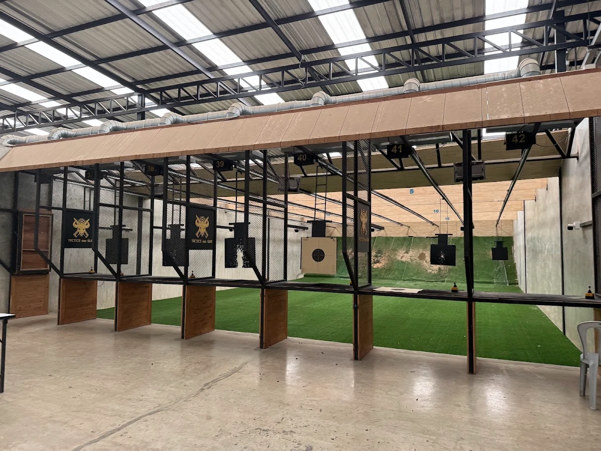 TACTICS AND GUN SHOOTING RANGE PATTAYA