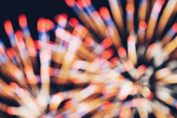 Artikel-Bild zu "Gewitter oder Feuerwerk – Wie Sie Ihrem Tier helfen können" - Allgemein Erste-Hilfe-Guide