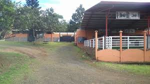Lancelot Escuela y Hotel