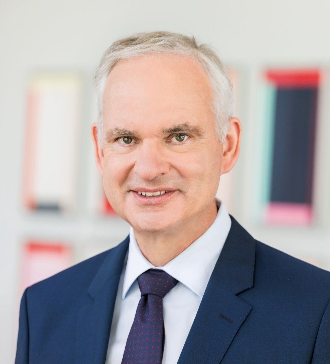 Porträt von Dr. Johannes Teyssen, neuem Lufthansa-Aufsichtsratsvorsitzenden