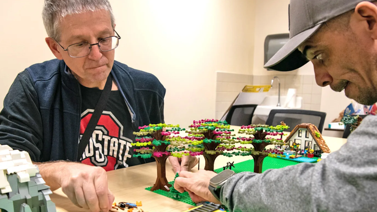 Veterans with Parkinson’s Find Therapy and Connection Through Legos