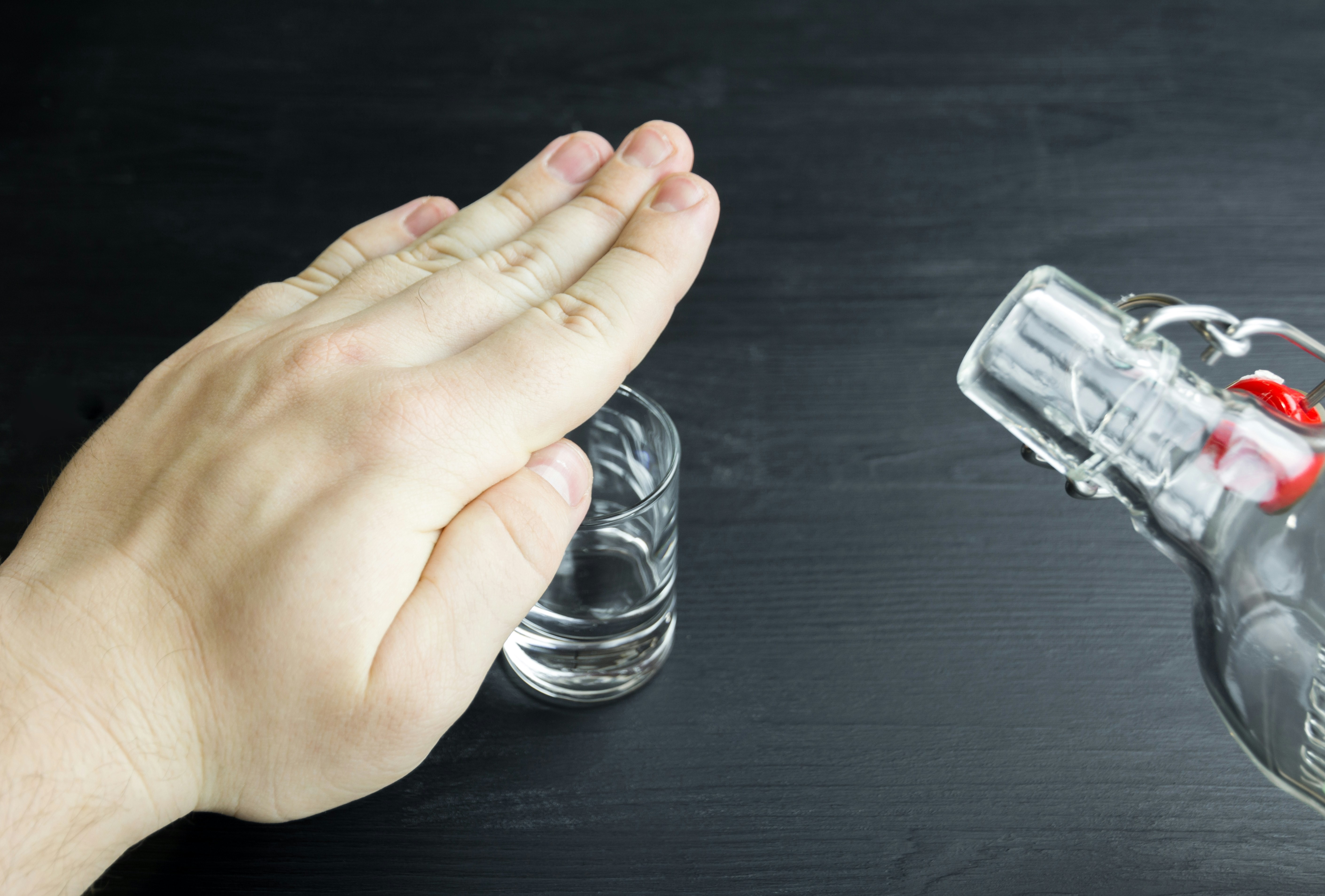 Associations between alcohol consumption and grey and white matter volumes in the UK Biobank