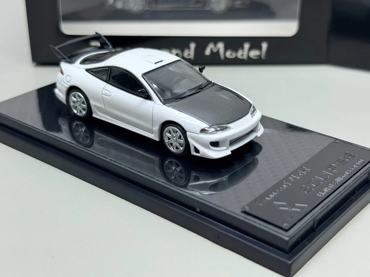 Ranscend Mitsubishi White Carbon Cover