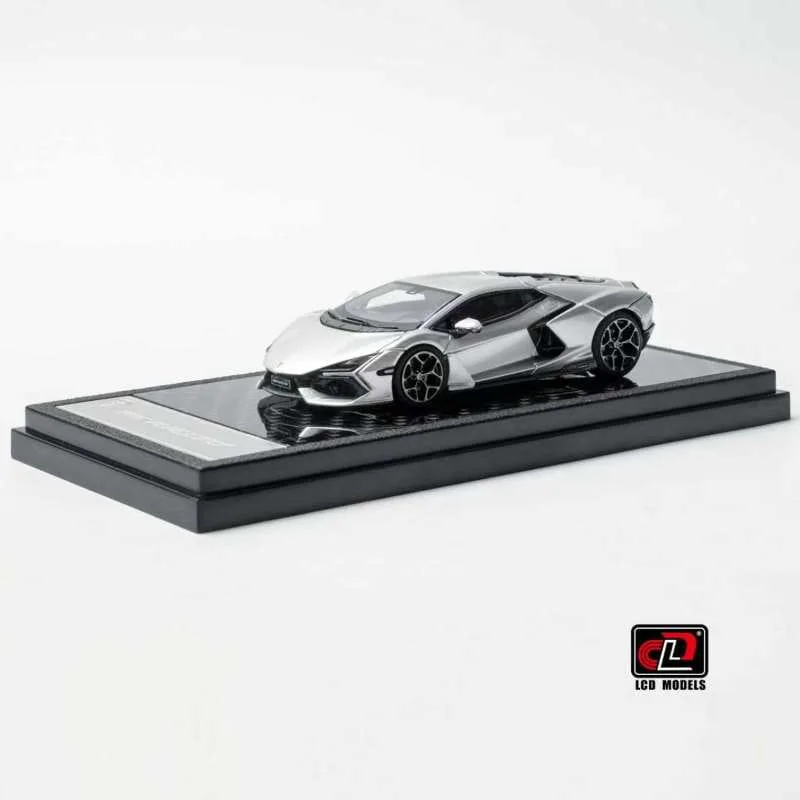 Lamborghini Revuelto Metallic Silver