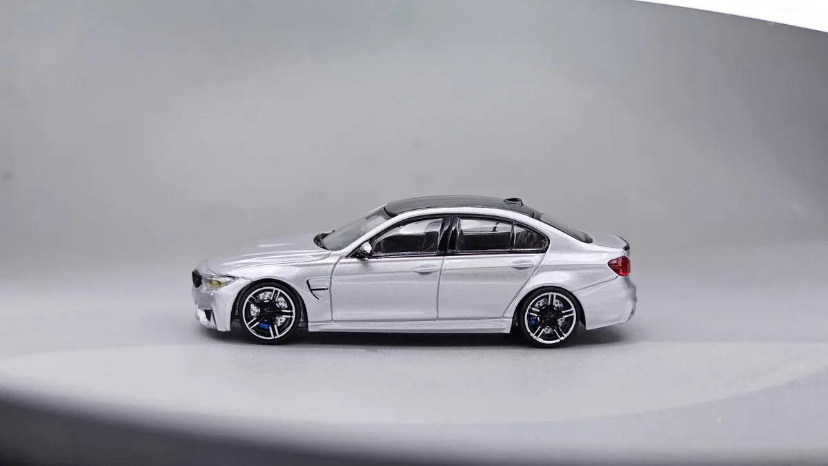 DAP Model 1:64 M3 F80 Silver PD063C