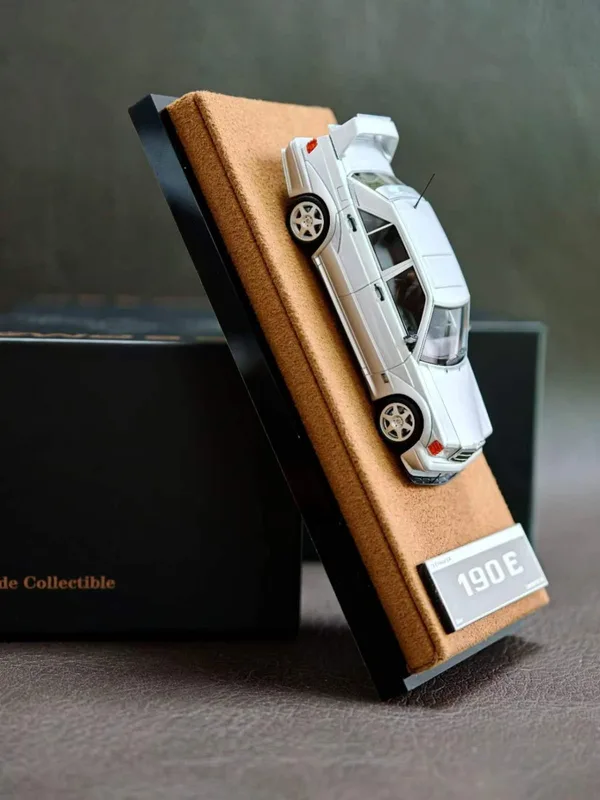 DeepMaker 1:64 190EVO II Collector's Resin Model  Silver Chrome Grille