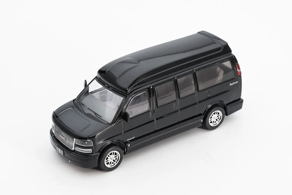 GMC Savana Explorer Black