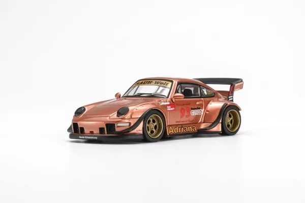 Motorhelix 1:64 RWB 993 Adriana Metallic Copper