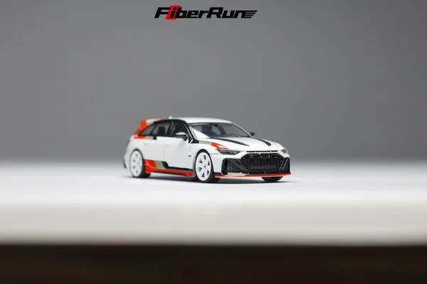 Fiberrun 1:64 Audi RS6 GT White