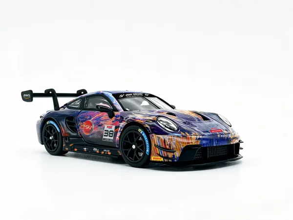 Jicar 1:64 911 GT3 R Note Livery
