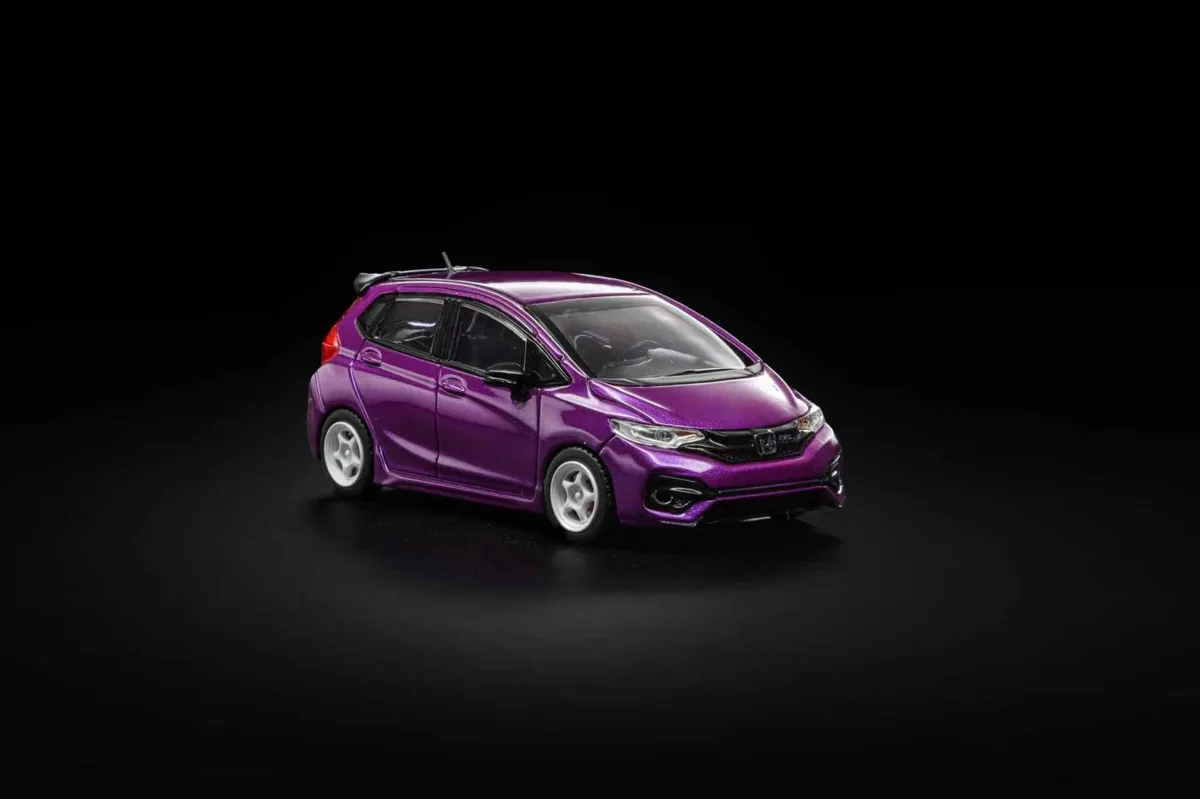 Micro Garage 1:64 Fit GK5 RS Metallic Purple