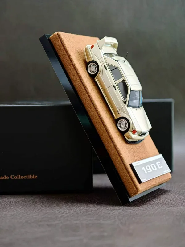 DeepMaker 1:64 190EVO II Collector's Resin Model Champagne Gold