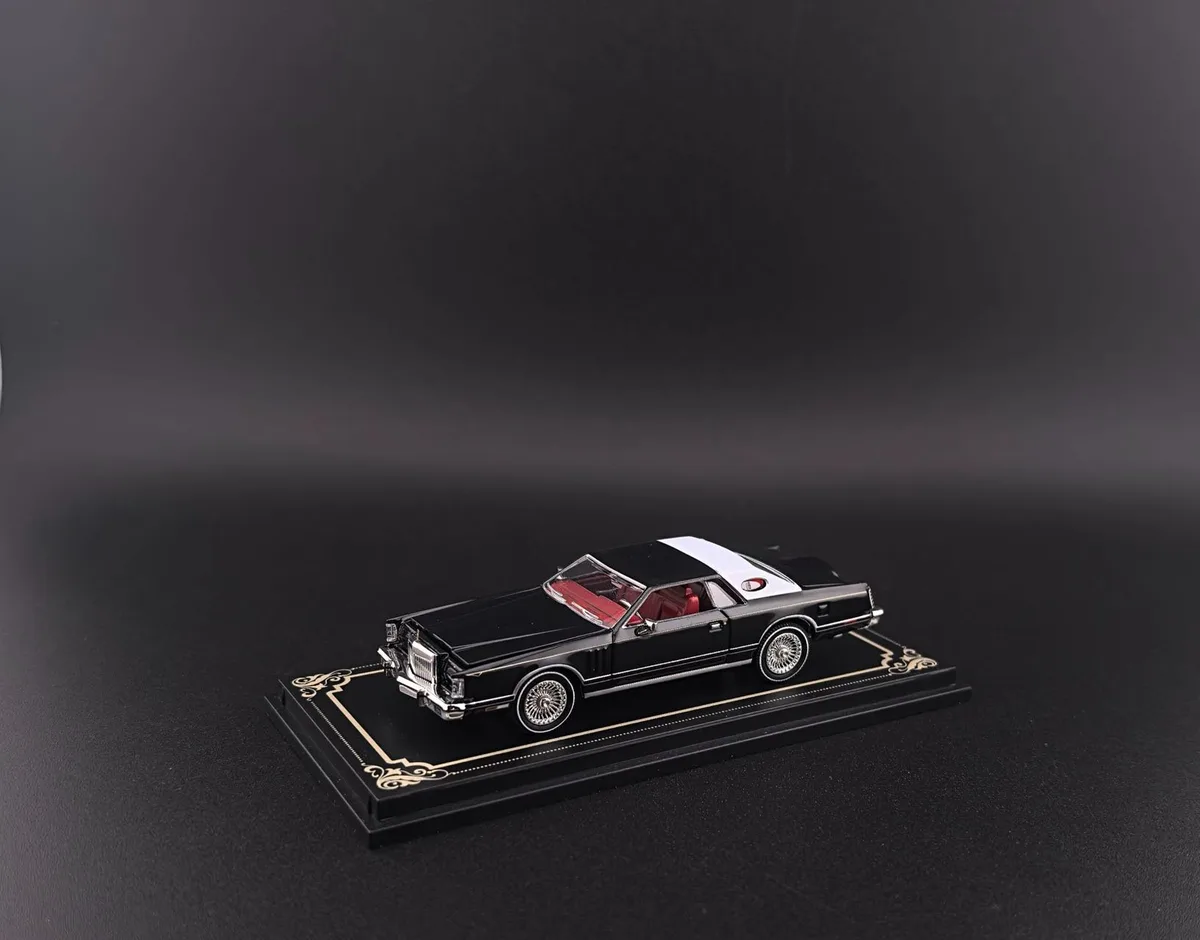 Fine Works64 1:64 Lincoln Continental 1979 Black