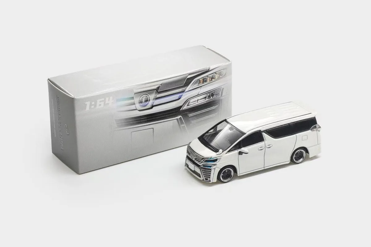 Modelmodel 1:64 Toyota Vellfire H30 white