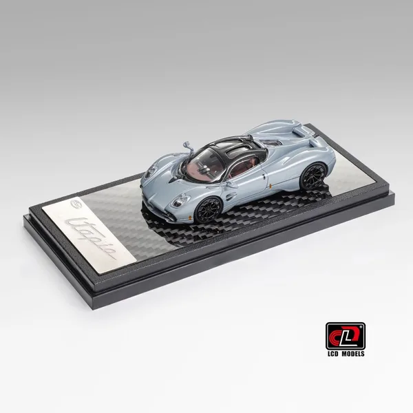 LCD 1:64 Pagani Utopia Ice Blue