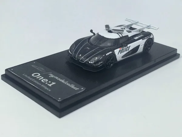 MC 1:64 Koenigsegg One 1 Black, White Police Car Paint Job