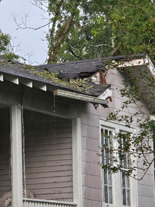 Tarp a damaged roof in Crystal Springs, MS, photo 6