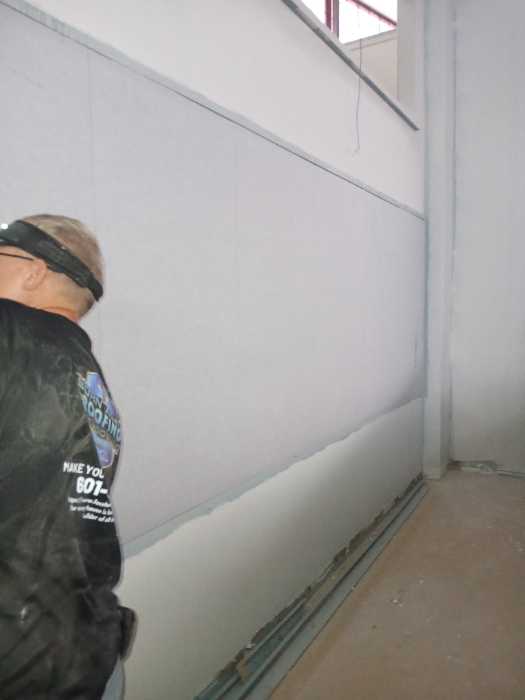 Removing sound panels from the wall in Richland, MS, photo 2