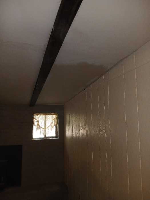 Replace sheetrock and mud seems in the ceiling in Jackson, MS