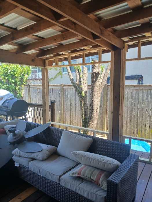 Find me walls on a back porch in Canton, MS, photo 3