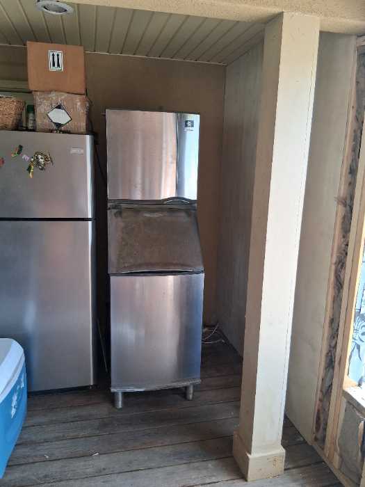 Hooking up drain line and fuel line for ice maker in Canton, MS