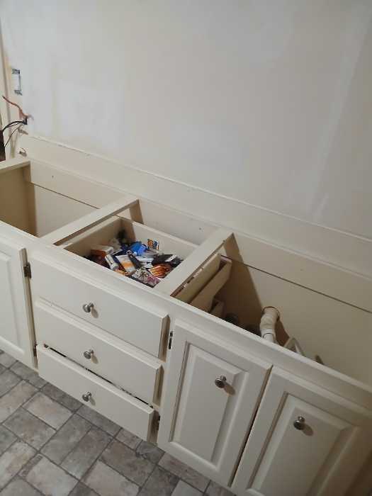Remove bathroom countertop in Brandon, MS, photo 2