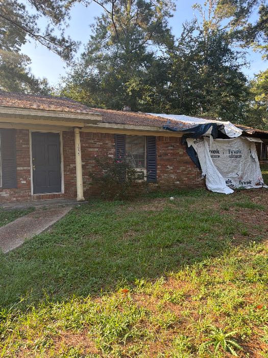 Insurance repair of roof and interior in Jackson, MS