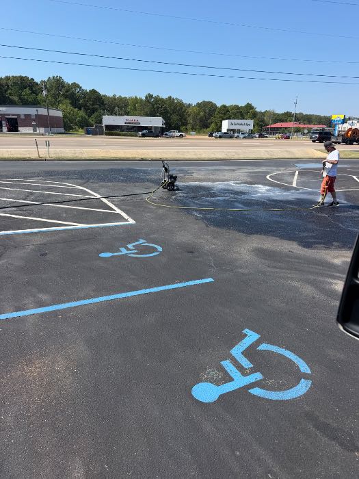 Pressure washing cleaning, parking lot in Richland, MS, photo 2