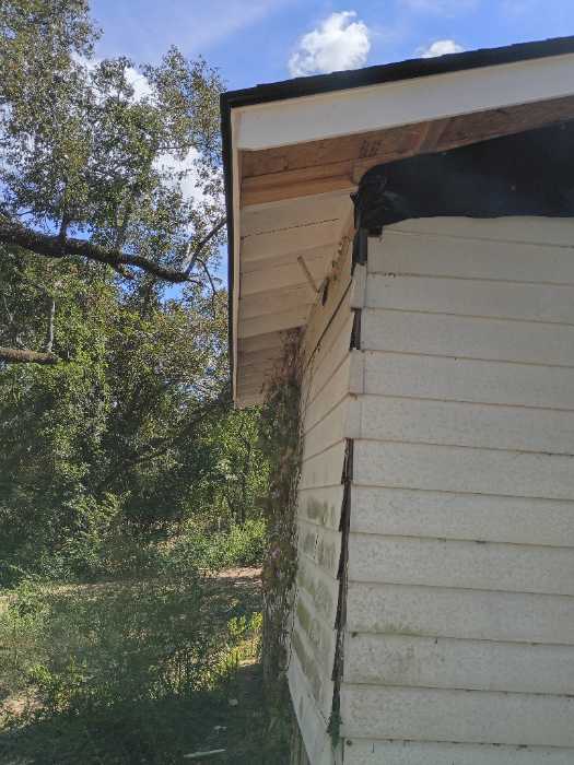 Find out about the side painting and caulking soffit in Terry, MS, photo 2