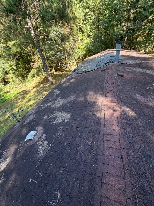 Roof inspection for storm damages in Magee, MS