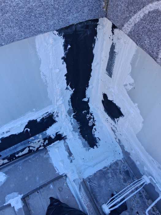 Roof seal silicone in Madison, MS