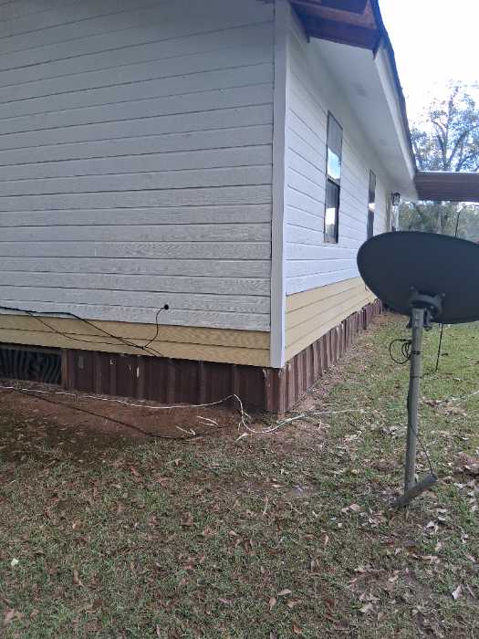 Soffit fascia board siding paint in Brandon, MS