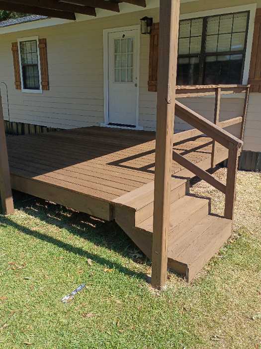 Staining a porch in Brandon, MS, photo 2