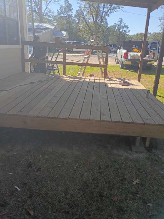 Staining a porch in Brandon, MS, photo 4