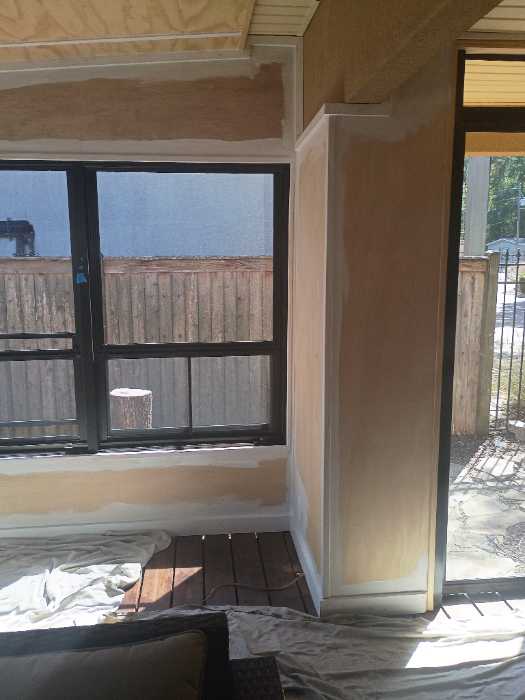 Priming walls getting ready to paint in Brandon, MS, photo 4