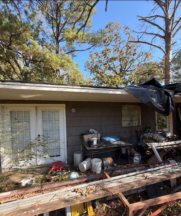 Full roof replacement, sofit, decking, trim in Jackson, MS, photo 2
