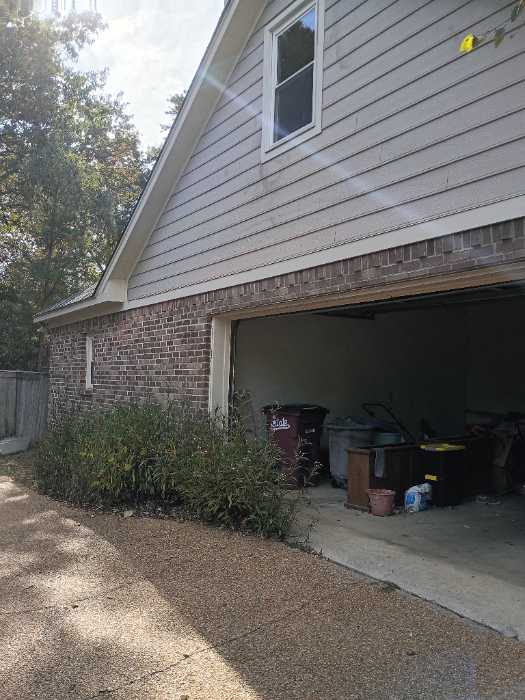 Pressure washing the whole house front and back in Madison, MS