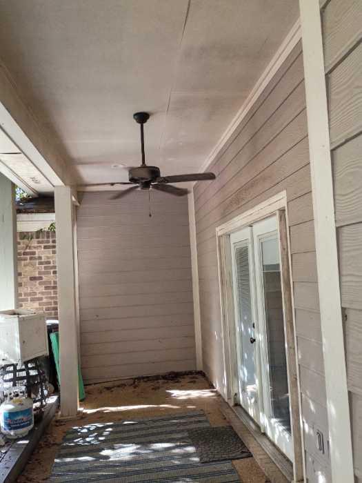 Pressure washing the whole house front and back in Madison, MS, photo 5