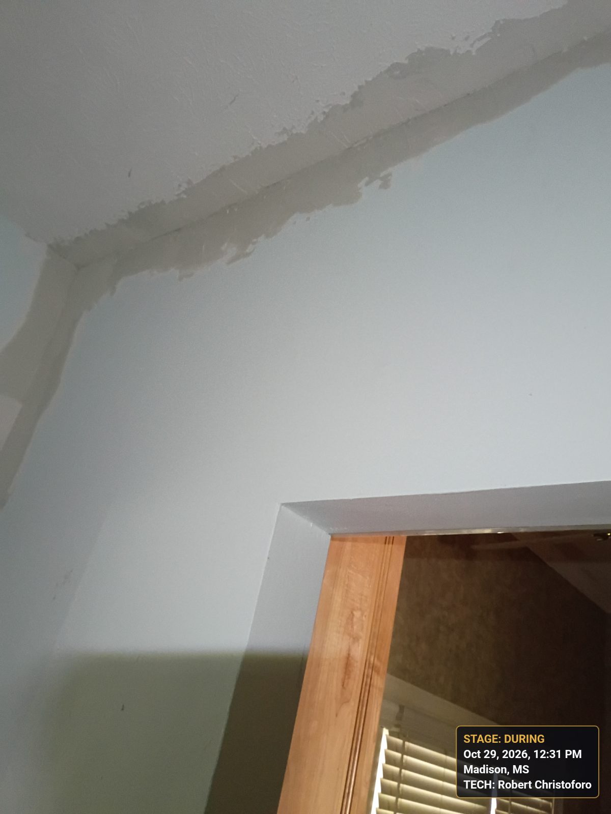 Mudding the seams in the ceiling and on the wall in Madison, MS, photo 5