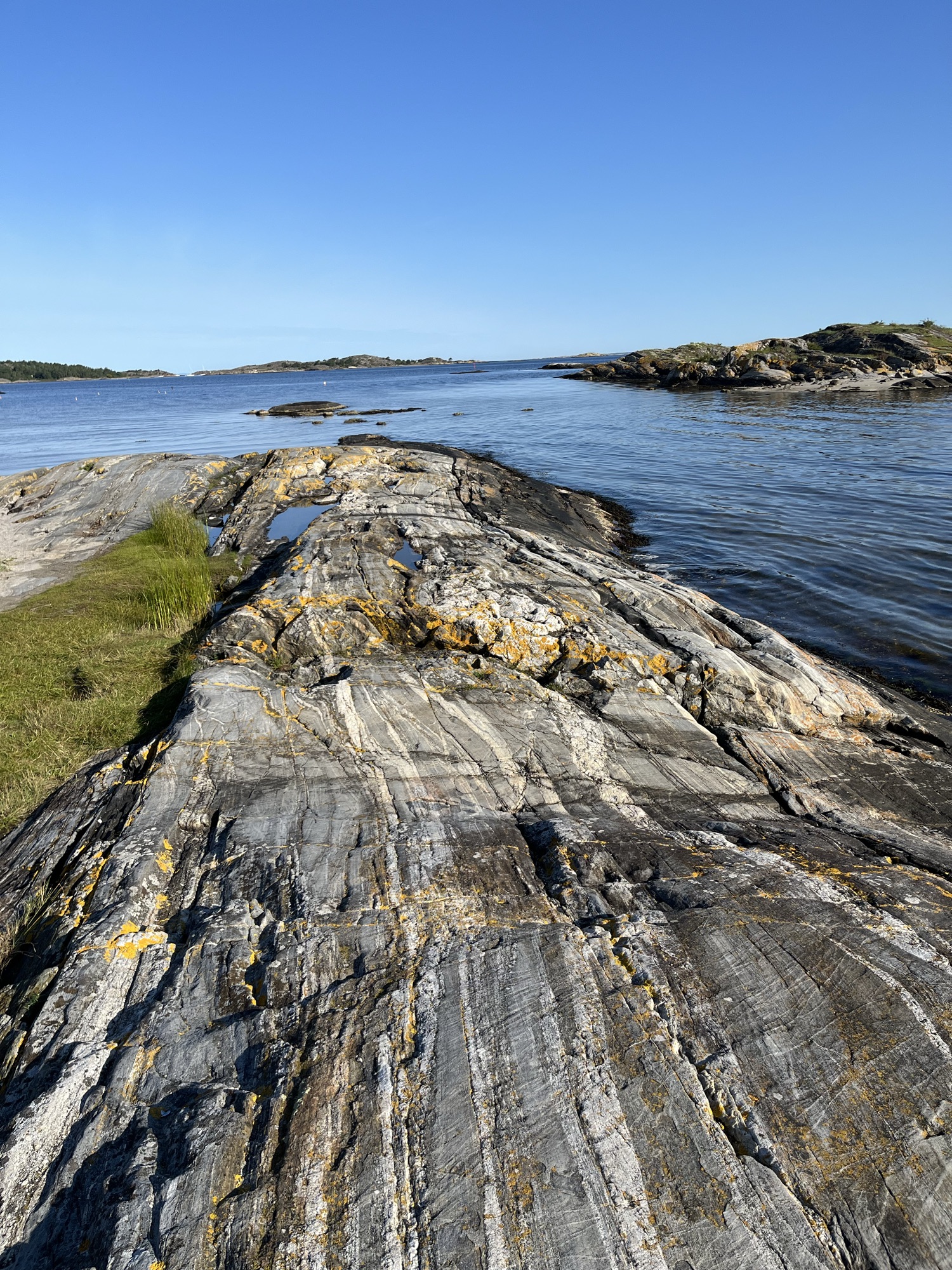 Sommaryoga med Aprill