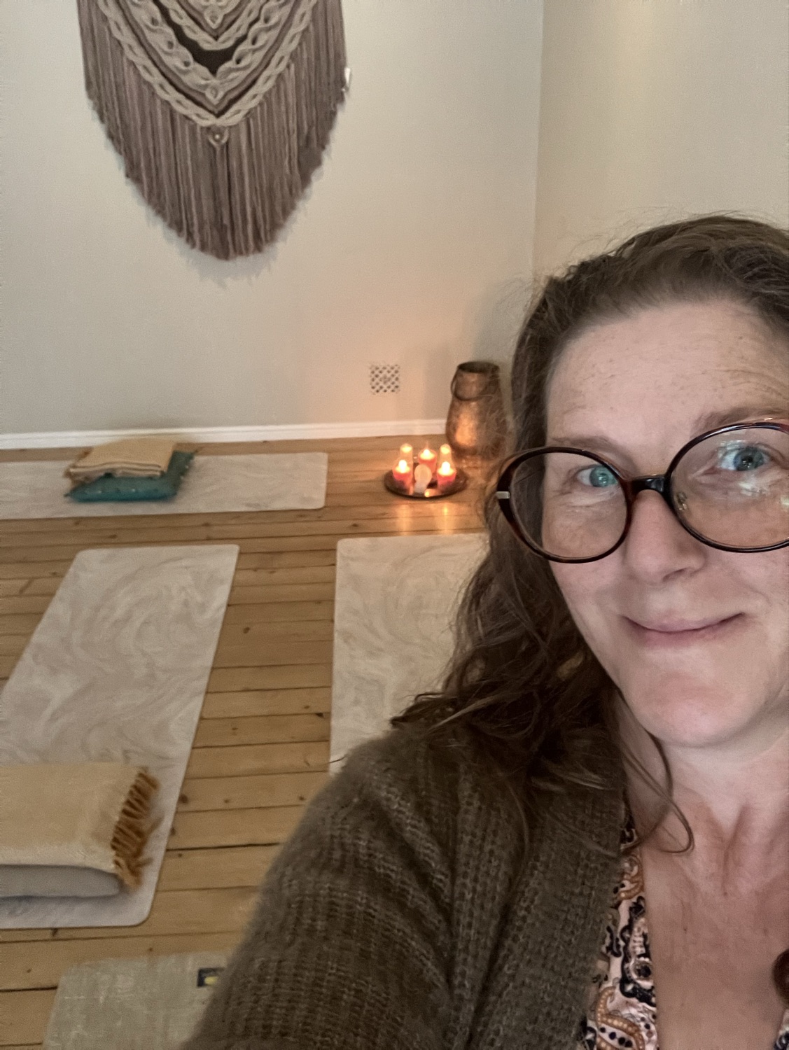 Hormonyyoga-medicinsk yoga för kvinnor