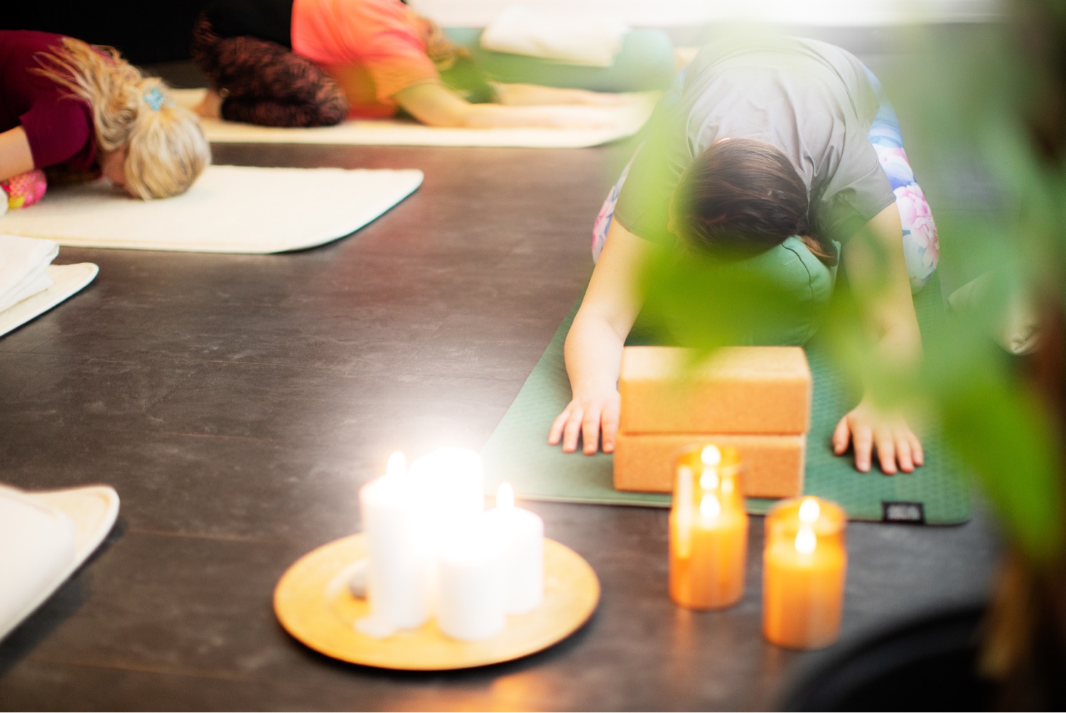 Yinyoga, kakaocermoni och yoga nidra