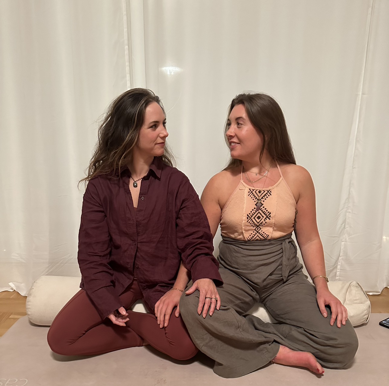 ✨ Nyårsceremoni – Cacao, LFA, Soundhealing & Journaling ✨