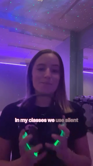 Start 29 sep - Mondays 18:30 Flow & Glow PoV with Ronja