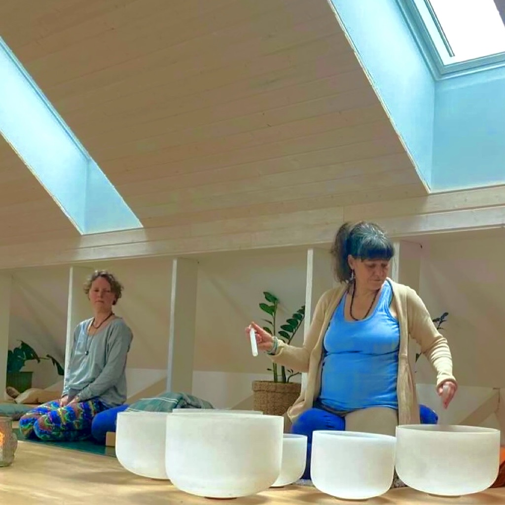 Restorative Yoga och Sound Healing