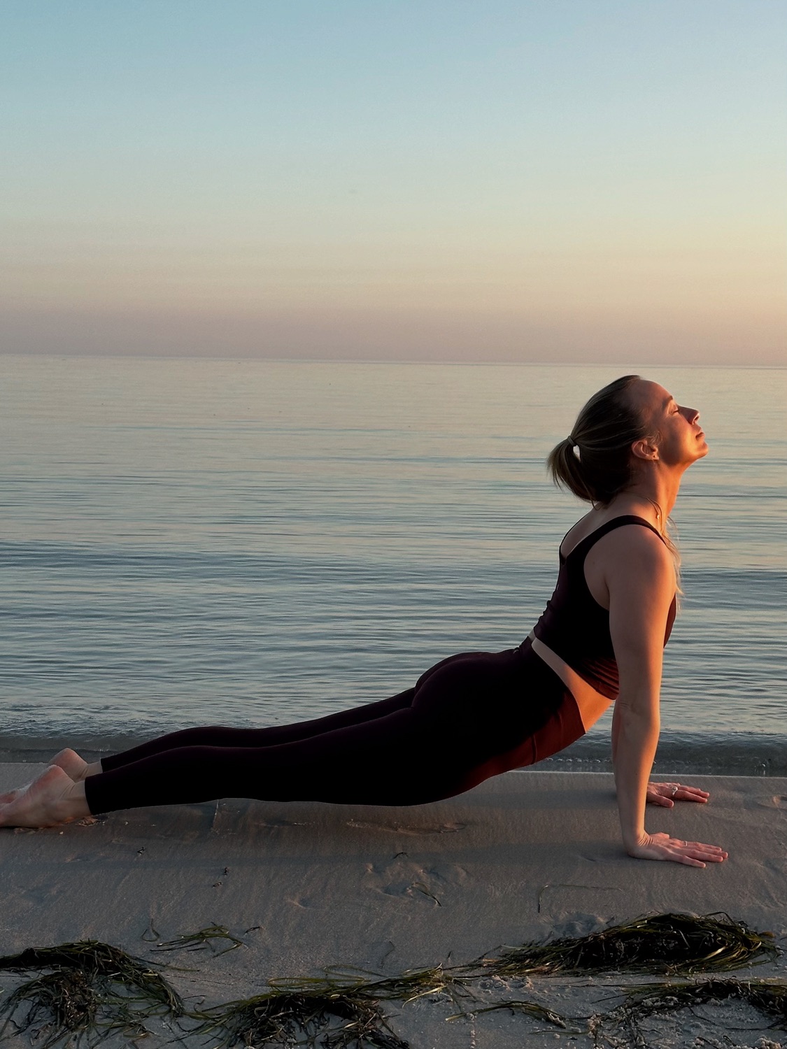Warm Yin med Yoga Nidra för vuxna och barn (i stillhet)