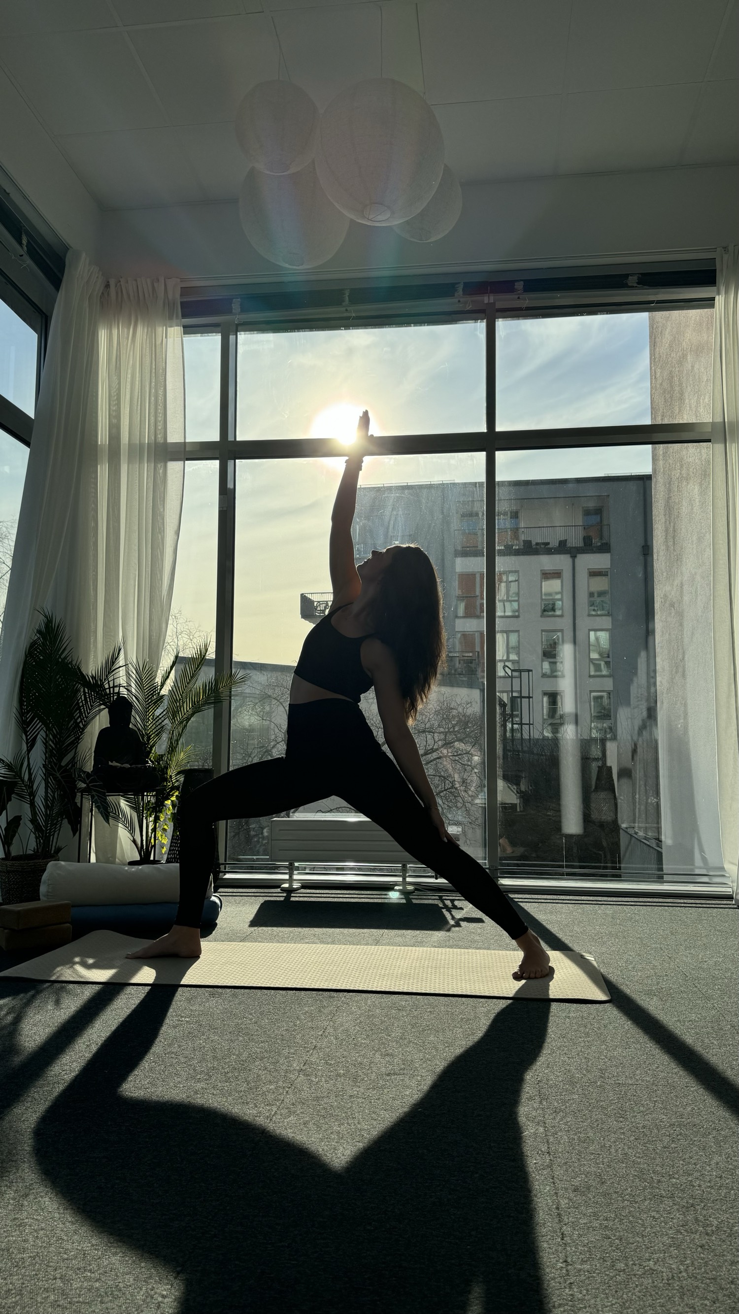Feminine Vinyasa Flow - Drop in