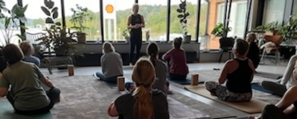 Yoga måndag kväll, Särö Centrum