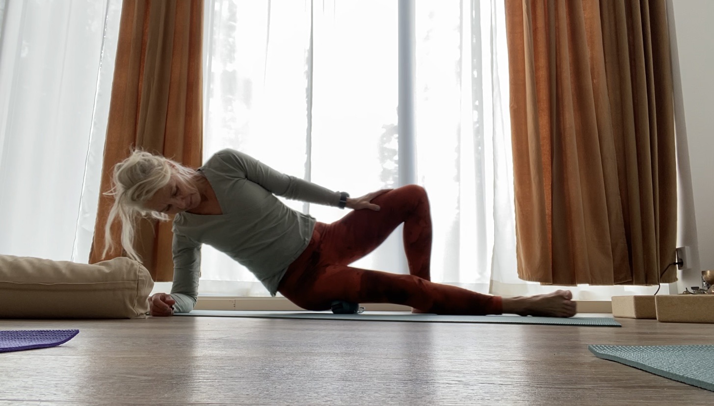 YINYOGA med YTU- bollar 90 min