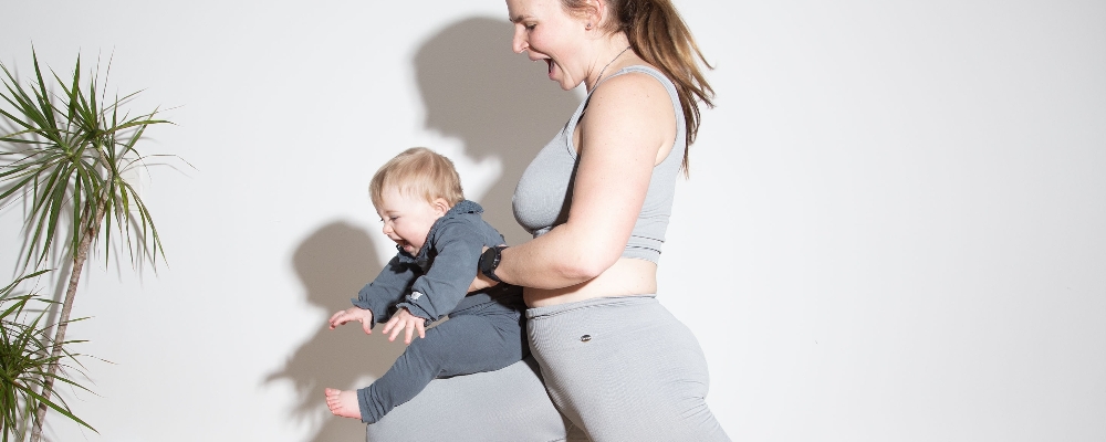 Drop-in Mamma Bebis Yoga i Ålabodarna (för små bebisar)